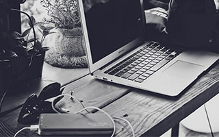 股票开户选哪个券商好佣金低:股票交流群有哪些-磷酸铁锂涨价预期升温 融资客抢筹3只概念股